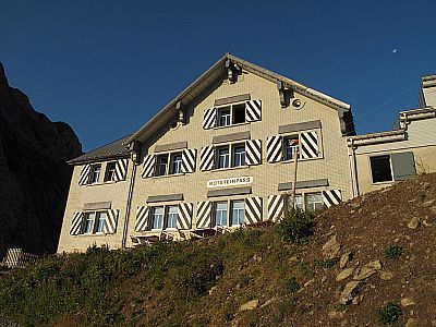 Die Hütte am Morgen