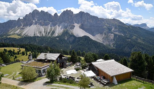 Schatzerhütte (2004 m)