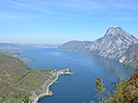 Blick von der Hütte auf den Traunsee und zum Traunstein