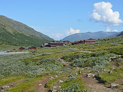 Spiterstulen mit Haupt- und Nebengebäuden