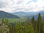 Ausblick von der Terrasse des Gasthofs