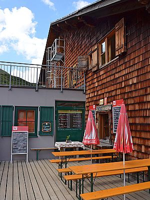 ...und Hüttenterrasse