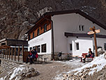 Toni-Demetz-Hütte auf der Langkofelscharte