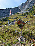 Wegkreuz bei der Hütte