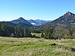 Blick zum Karnzhorn und zum Mangfallgebirge