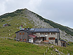 Die Hütte ist die höchst gelegene der Bayerischen Voralpen