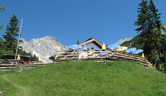 Wettersteinhütte (1717 m)