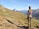 Kunst von Antony Gormleys mit Hüttenblick