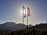 Flaggen vor der Widdersteinhütte