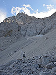 Blick über das Schneekar zur Zugspitze