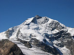 Die Piz Bernina (4049 m), einziger 4000er der Ostalpen (Platz 5)