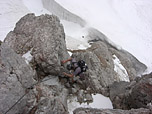 Am Randkluft-Klettersteig oberhalb der großen Spalte