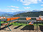 Gemütliche Terrasse mit Panoramablick