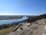 Der Blick von der Südseite auf die Donau