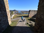 Der Blick aus dem zweiten Tor auf die Donau