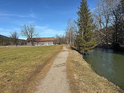 ...kommen wir zu einer Brücke