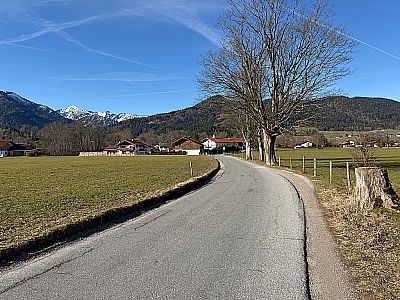 ...und folgen dieser westwärts