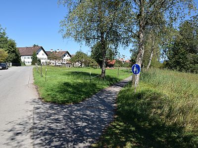 Vor Schlehdorf biegen wir rechts ab
