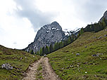 ...und wandern auf das Knittelhorn zu