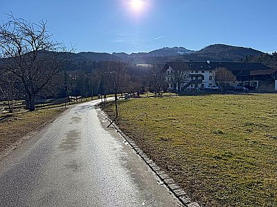 ...biegen wir einmal links...