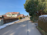 Wir spazieren über die Moosbacher Straße nordwärts...