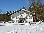 Das Forsthaus Adlgaß mit seiner sonnenverwöhnten Terrasse