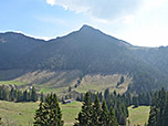 Blick über das Trockenbachtal zum Spitzstein