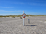 Beinahe gespenstische Leere herrscht an diesem wunderbaren Sandstrand