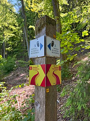 Die Wanderung ist als Donau-Altmühl-Rundweg gekennzeichnet