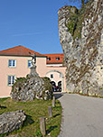 ...erreichen wir den Eingang zum Kloster Weltenburg