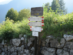 Etwa 20 Minuten ist man vom See bis zum Dorf unterwegs