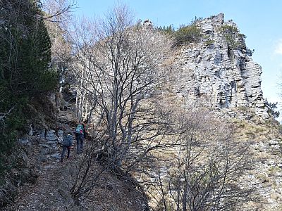 Wunderschöne Felsformationen prägen den Wegverlauf