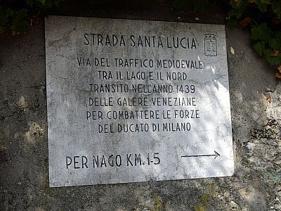 Wir erreichen die Strada Santa Lucia