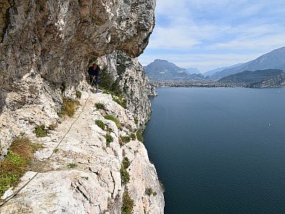 Spektakulär ist auch der weitere Wegverlauf