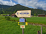 Der Anstieg zum Bayernhaus ist gut beschildert