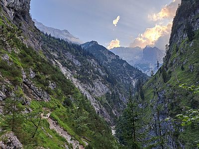 Der Ausblick zurück ins Höllental