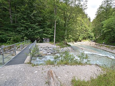 Wir überqueren die Partnach 