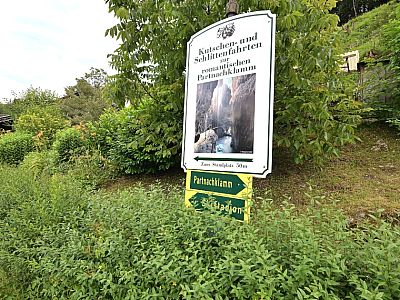 Ganz bequem kann man sich mit der Kutsche zum Klammeingang bringen lassen