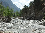 Der Weg an einer breiten Stelle der Samaria Schlucht