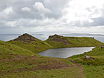 Kleiner See nahe der Felsformationen