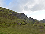 ...und halten auf die Felswände des Quiraing zu