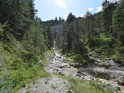 Der Kreidengraben, ein weiterer Zufluss der Isar aus dem Süden