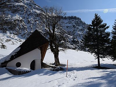 Nach einer kleinen Kapelle...