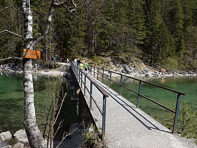 Am Durchbruch zum Untersee befindet sich eine Brücke