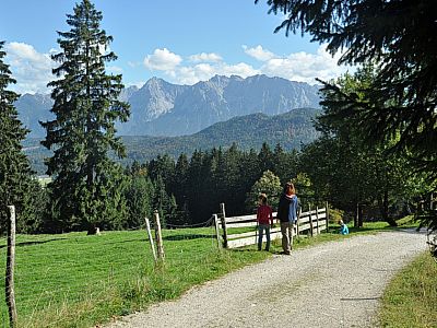 ... erreichen wir auf dem Fahrweg....