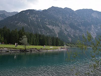 Beim Rückweg bleiben wir auf der Nordseite