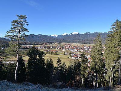 Auf dem Hohen Fricken, dem Bischof und dem Krottenkopf liegt bereits Schnee
