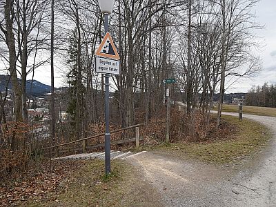 Hier steigen wir zur Isar ab