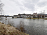 Über die Brücke geht es zurück zum Ausgangsort