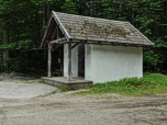 ...und man steht vor der  Höllkapelle.